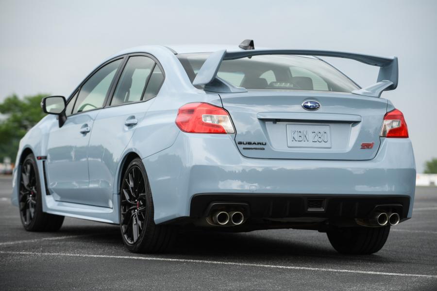  Subaru WRX STI Series.Gray 2018 года  (NA) (фото 3 из 7)